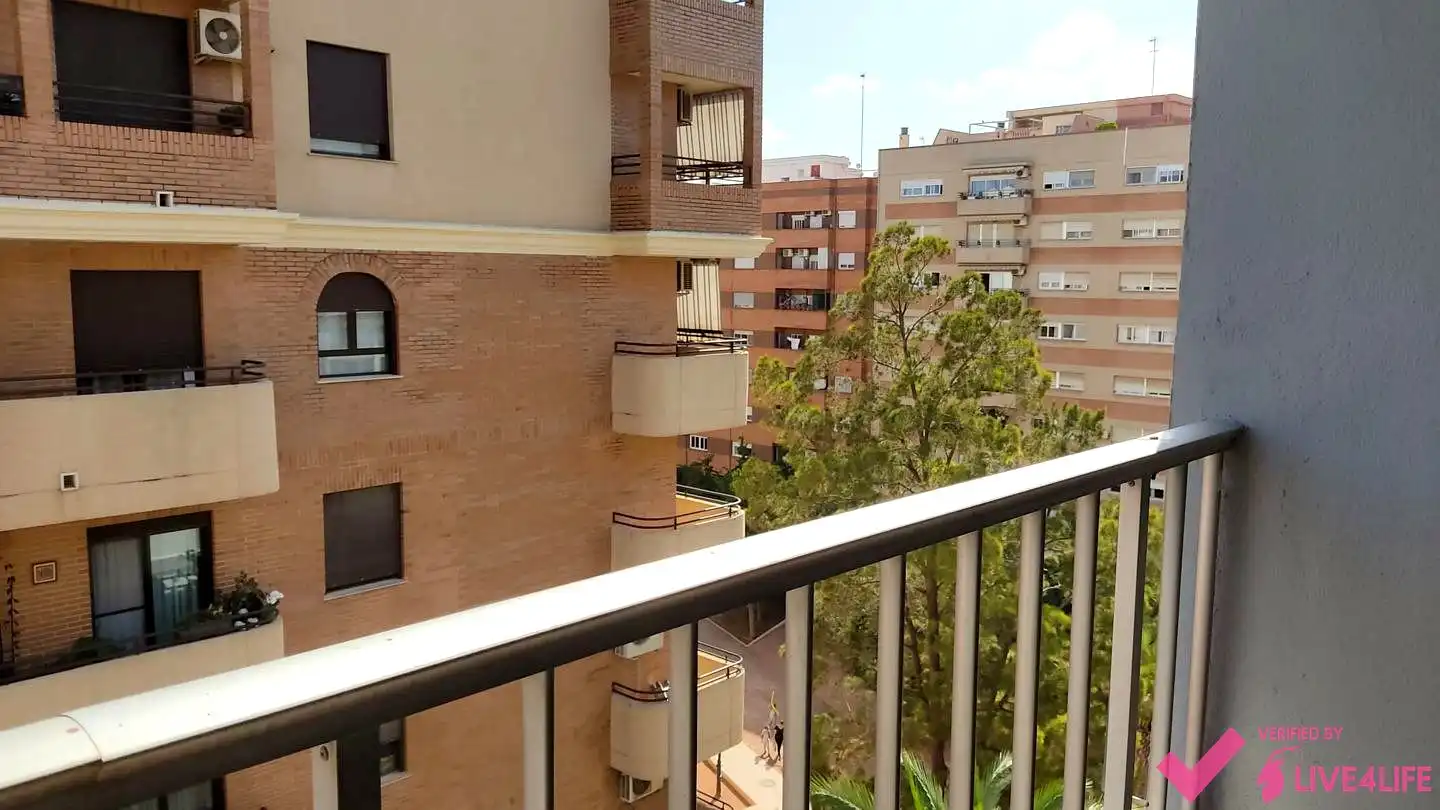 Terraza de Piso de alquiler en Valencia con Aire acondicionado y Amueblado