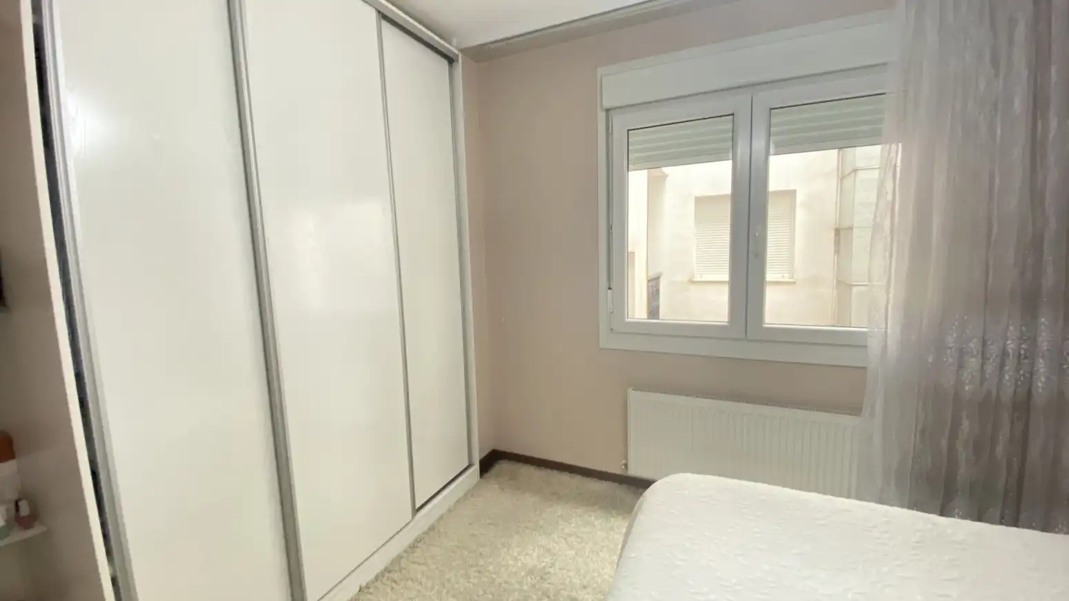 Schlafzimmer von Wohnung zum Verkauf in Entrambasaguas mit Heizung, Terrasse und Abstellraum