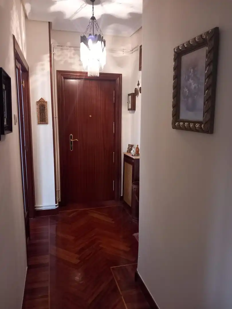 Piso en venta en Torrelavega  con Calefacción, Terraza y Trastero