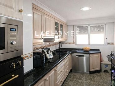 Piso con balcón en venta en Plaza BENISSAIDO