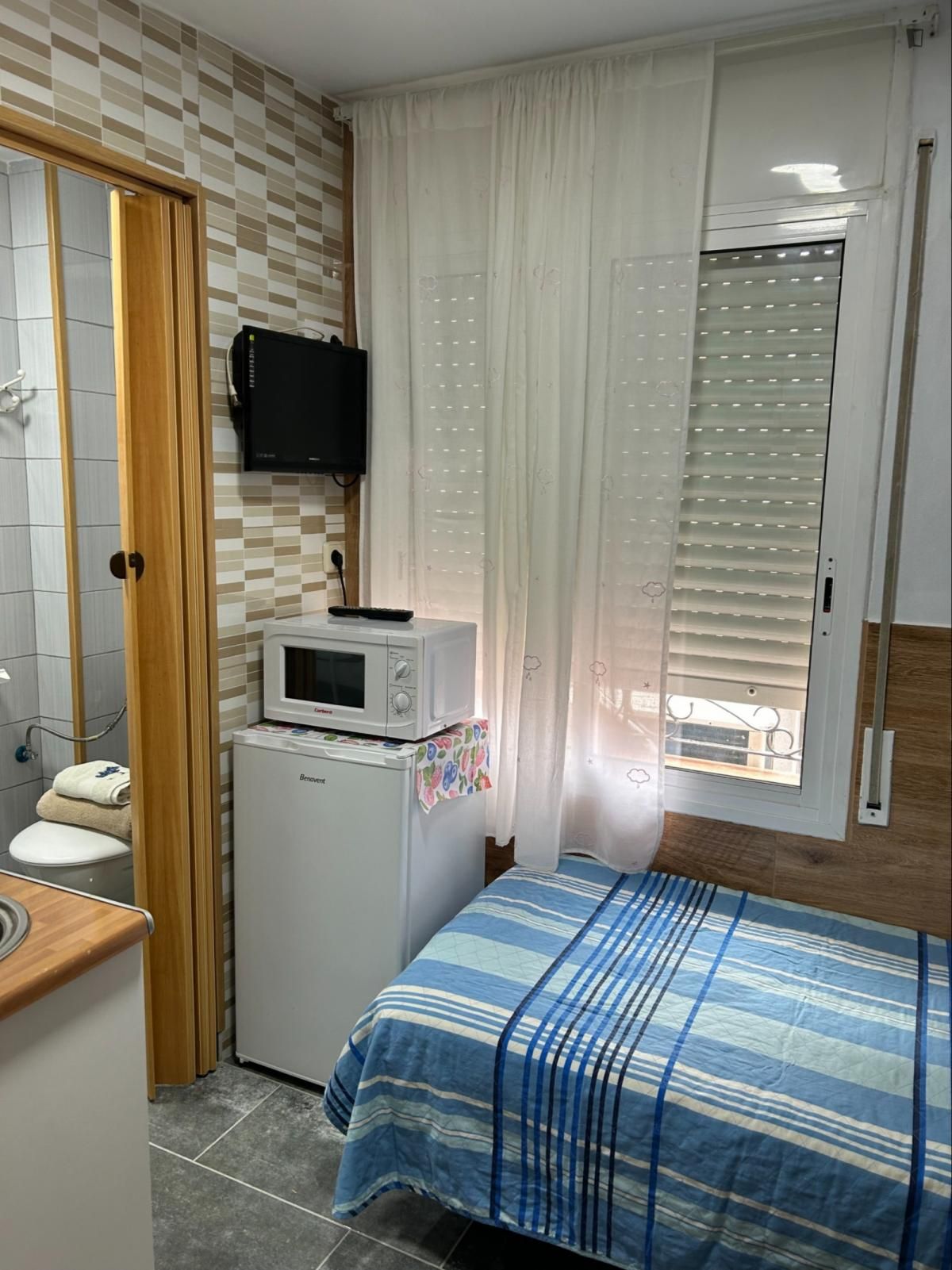 Bedroom of Study to rent in L'Hospitalet de Llobregat  with Air Conditioner, Heating and Furnished