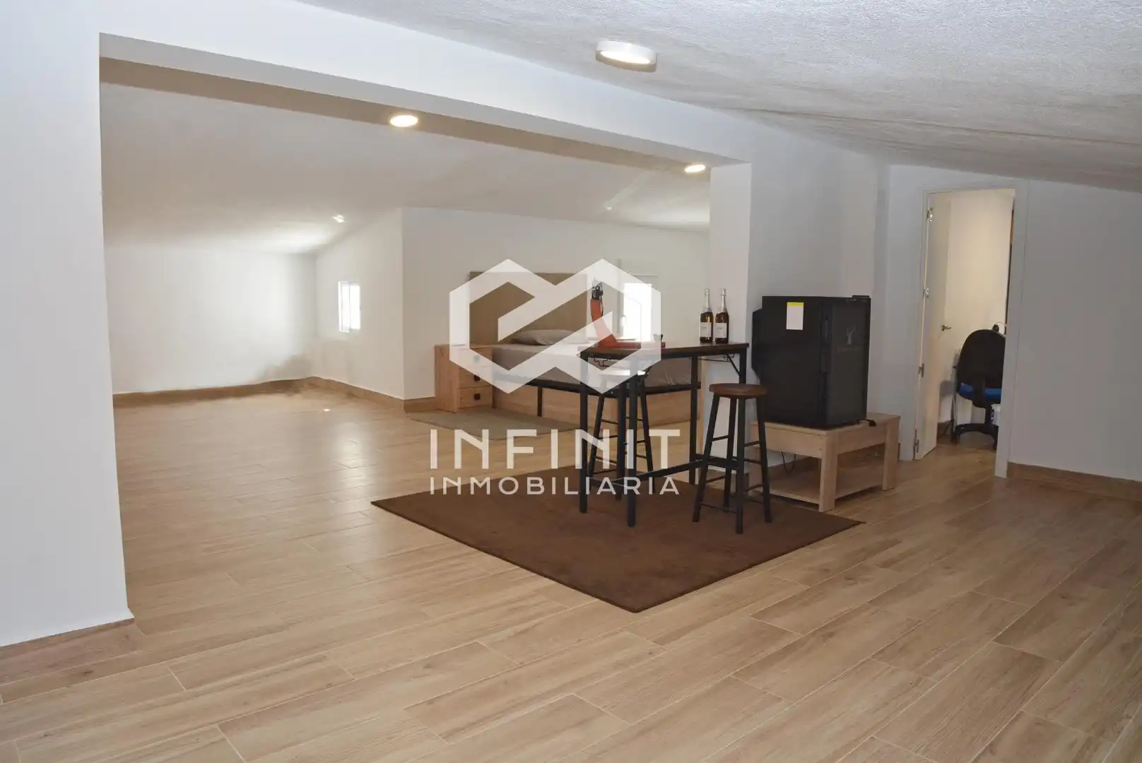 Houses for sale in Mazuecos  with Air Conditioner and Balcony