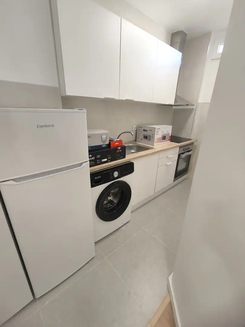 Kitchen of Flat for share in Centre - Zona Alta  