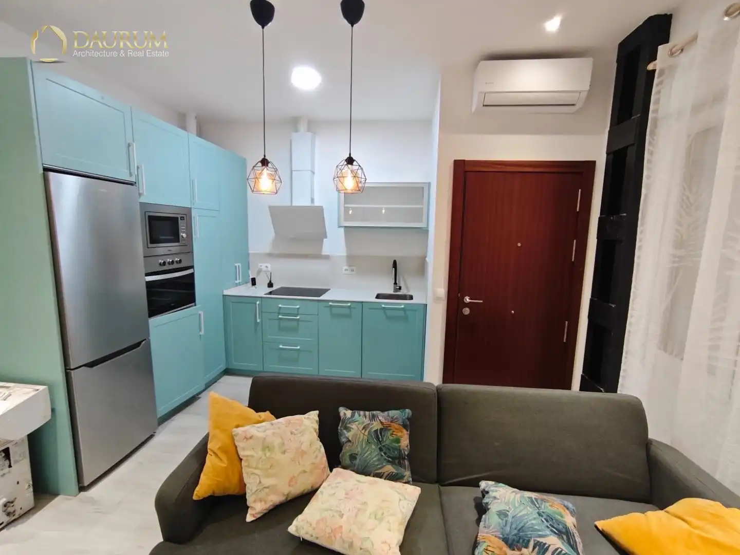 Flat for sale in CALLE SERRANILLOS