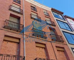 Vista exterior de Local en venda en  Logroño