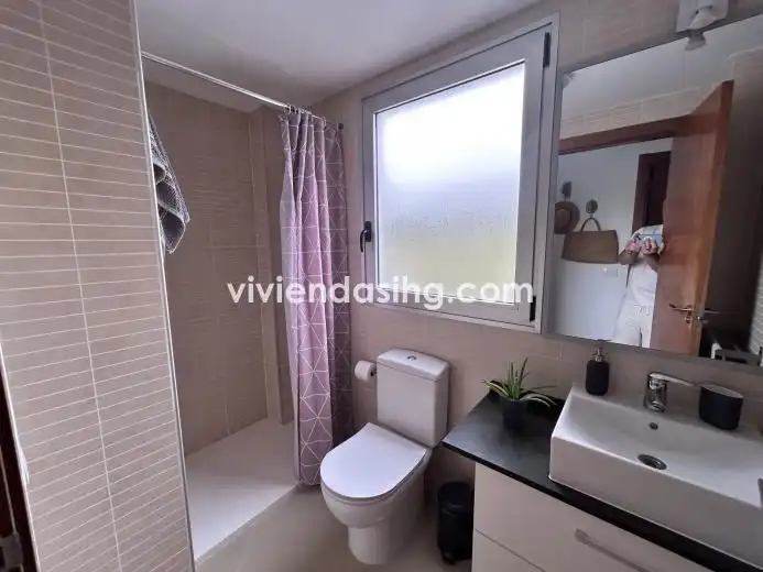 Flat for sale in Calle la Gorvorana, Longuera - Toscal