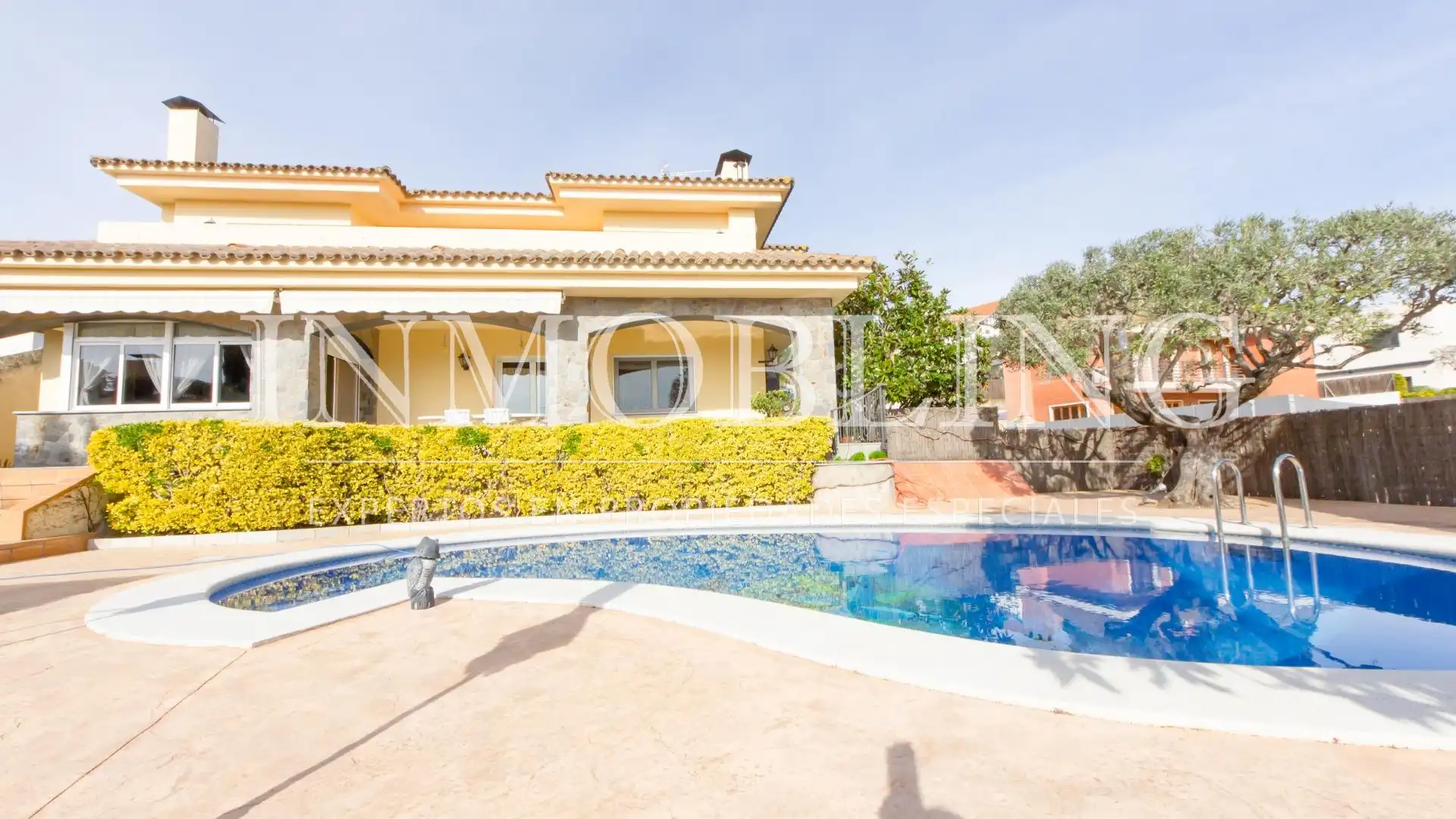 Vista exterior de Casa o chalet en venta en Argentona con Aire acondicionado, Jardín privado y Terraza