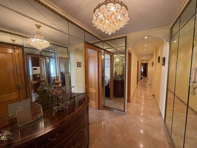 Piso en Venta en Calle Ramón y Cajal en Alfafar