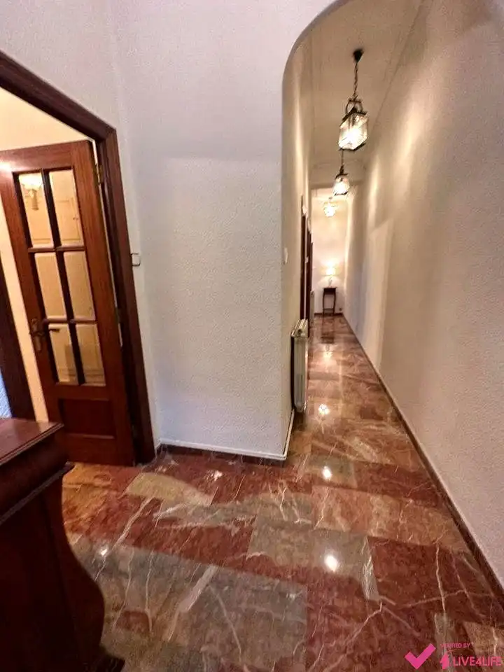 Flat for rent in Valencia  with Furnished
