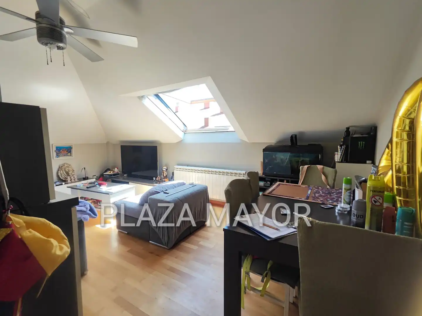 Sala de estar de Ático en venta en Moriscos con Calefacción, Terraza y Amueblado