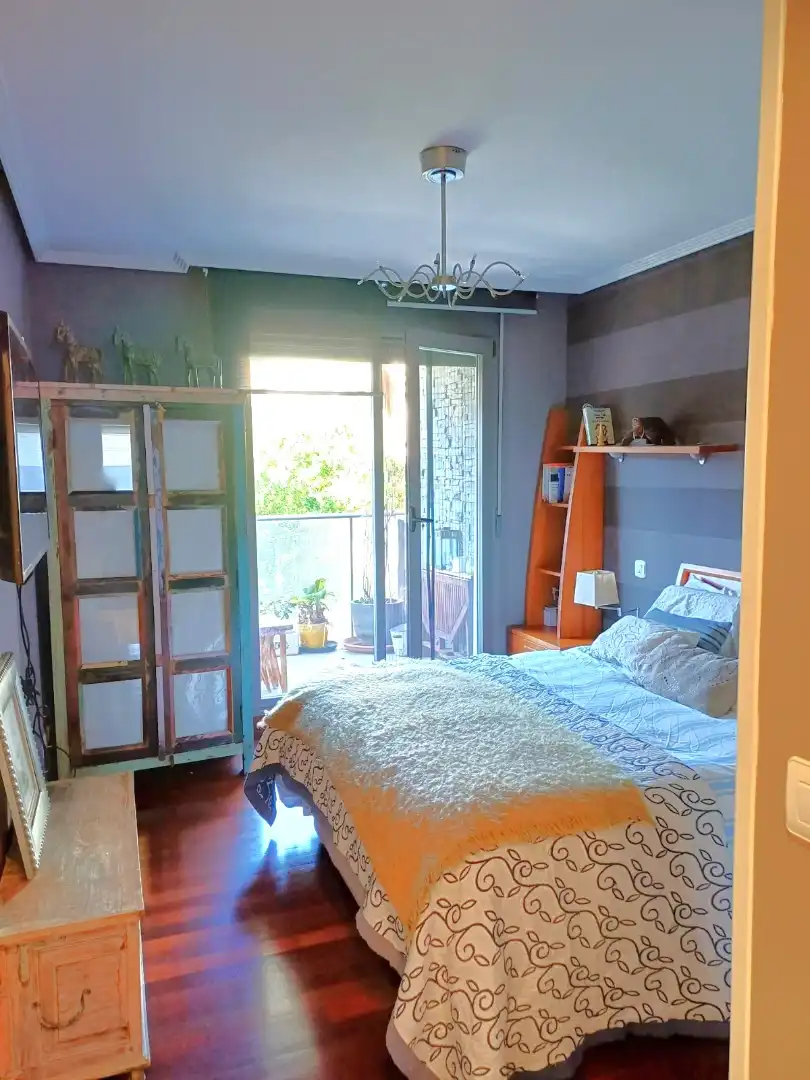 Habitación de Ático en venta en Urduliz con Calefacción, Terraza y Trastero