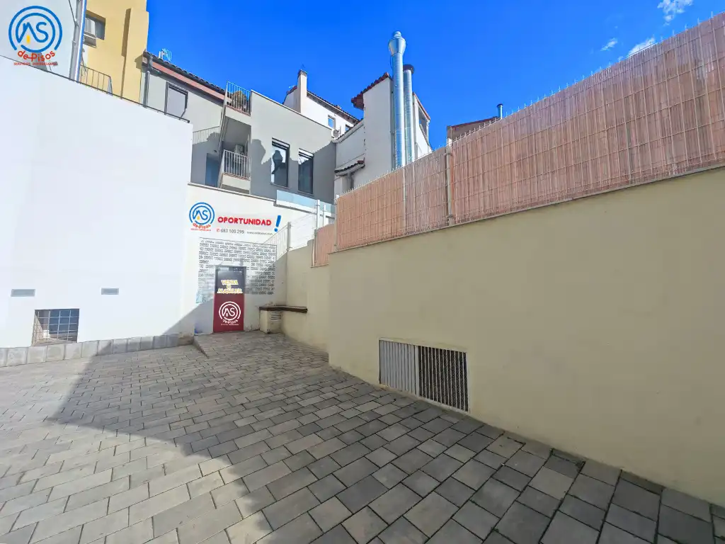 Local comercial de lloguer a Plaza del Señor Tomás 5, imagen 11