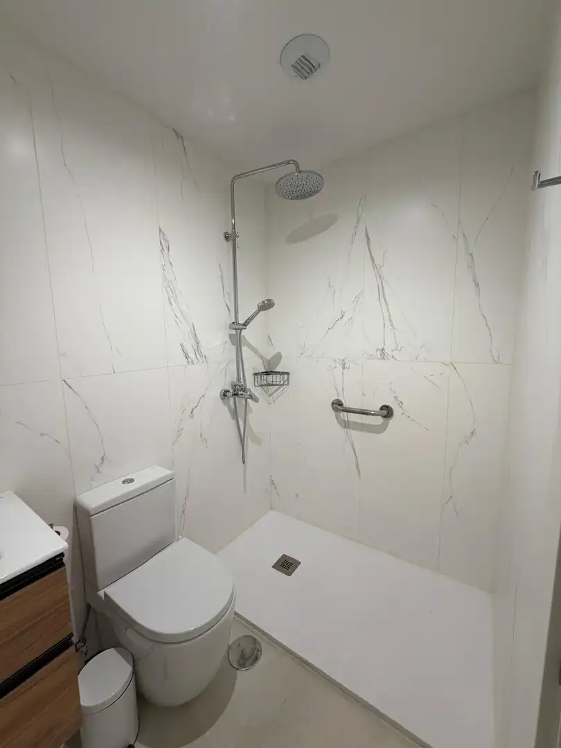 Bathroom of Flat for sale in Santa Cruz de Tenerife  with Terrace, Storage room and Furnished