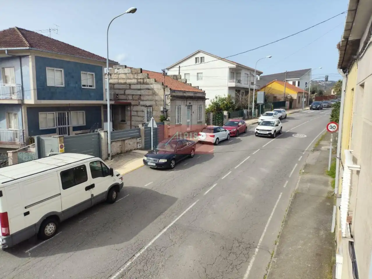 Vista exterior de Casa adosada de lloguer en Ourense Capital  amb Calefacció, Moblat i Balcó