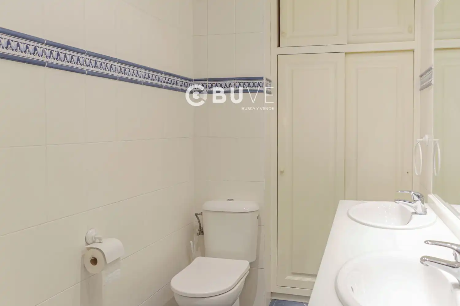 Bany de Pis en venda en Jaén amb Aire condicionat, Calefacció i Terrassa
