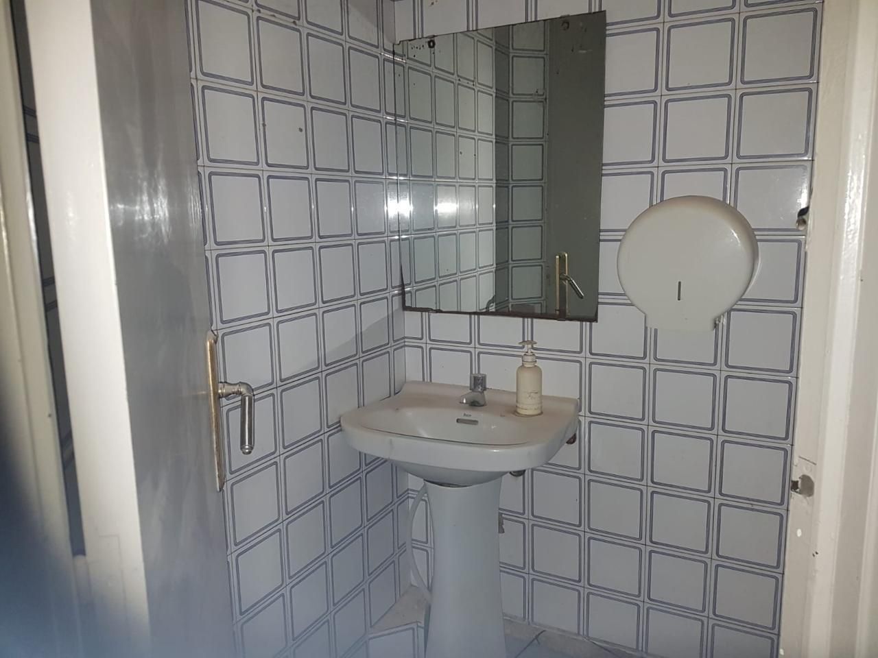 Bathroom of Premises for rent in Montornès del Vallès  with Air Conditioner