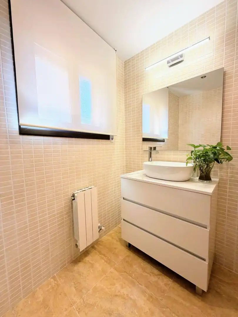Bathroom of Detached homes for sale in Santa Margarida I Els Monjos  with Air Conditioner, Heating and Terrace