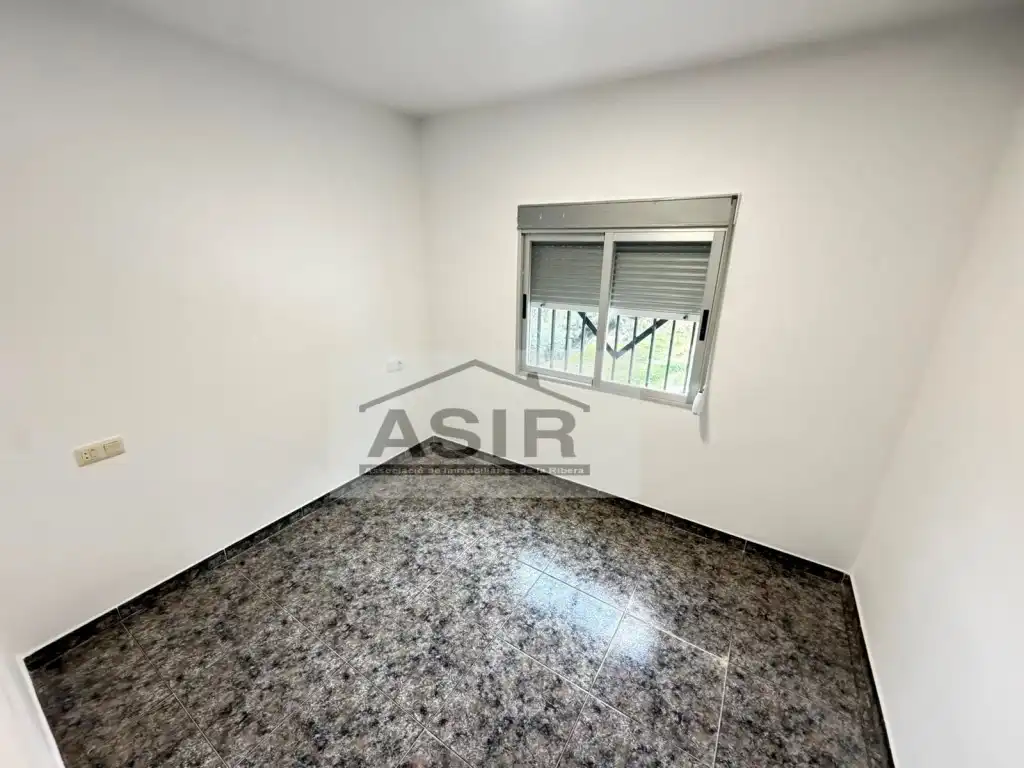 Bedroom of Houses for sale in Alzira