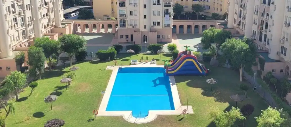 Piscina de Pis en venda en Torremolinos amb Aire condicionat, Terrassa i Traster