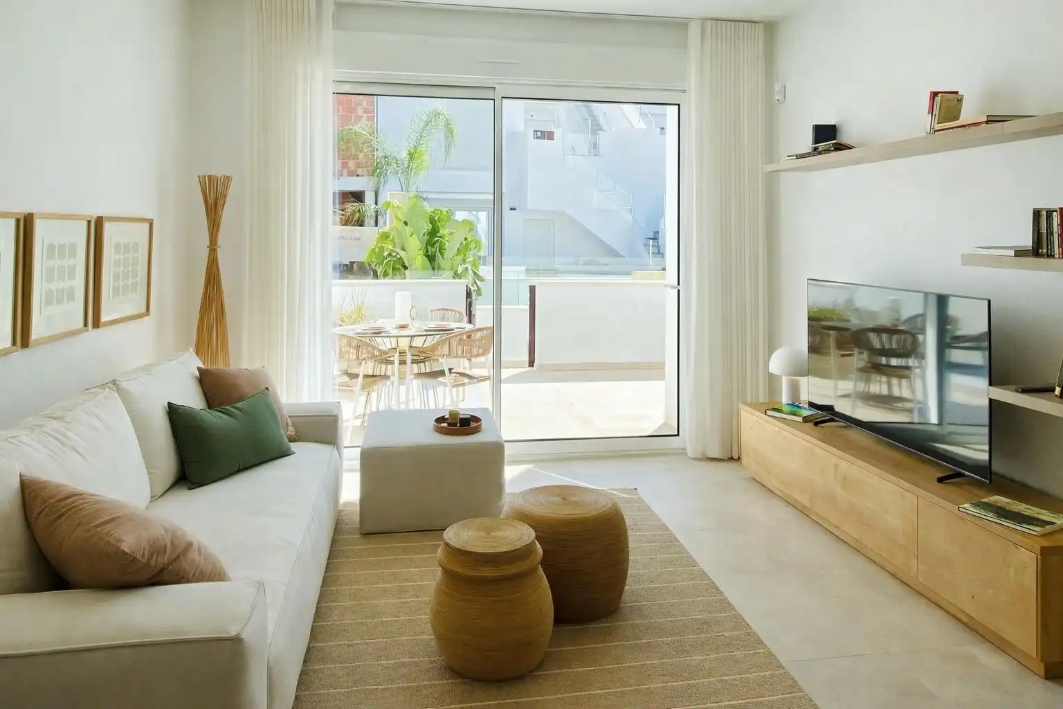 Sala de estar de Piso en venta en Pilar de la Horadada con Jardín privado, Terraza y Trastero