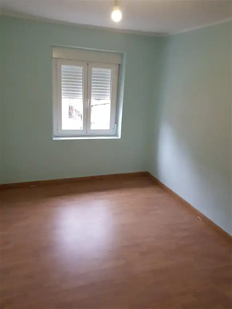 Dormitori de Casa adosada en venda en Bembibre amb Parquet