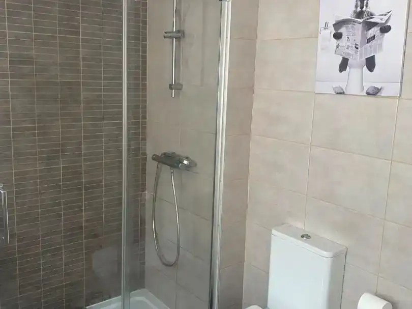 Bany de Dúplex en venda en Oleiros amb Aire condicionat
