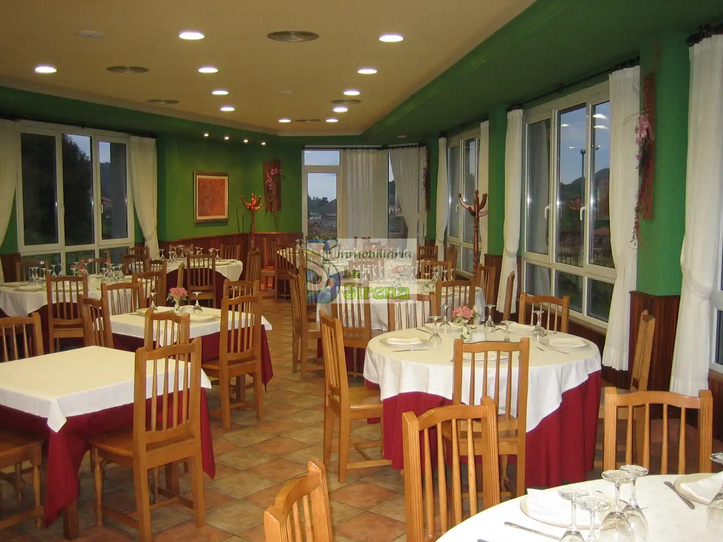 Commercial properties for sale in Castro-Urdiales  with Air Conditioner, Heating and Terrace