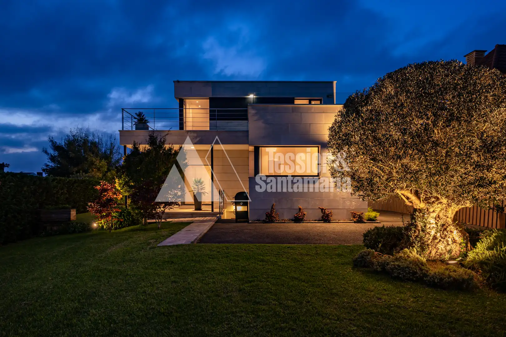 Vista exterior de Casa o chalet en venta en Gijón  con Calefacción, Jardín privado y Terraza