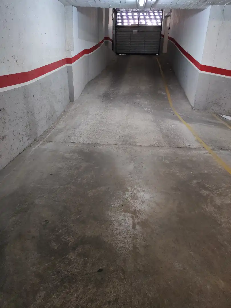 Parkplatz von Garage zum Verkauf in Reus