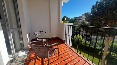 ALQUILER POR TEMPORADAS DE INVIERNO O VERANO EN FUENGIROLA. PISO DE DOS DORMITORIOS. PISCINA Y PARKING, image 2
