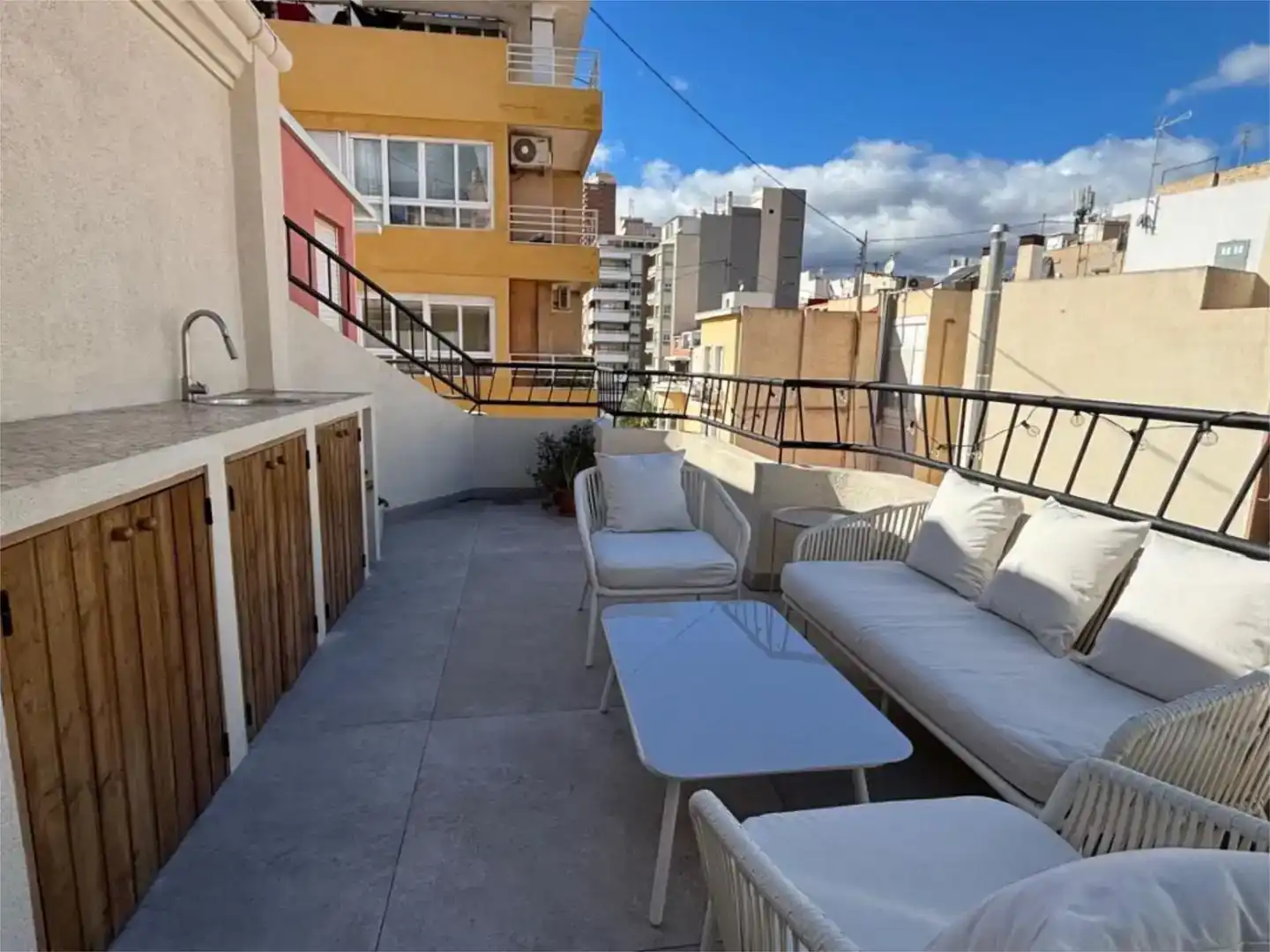 Terraza de Ático en venta en Alicante / Alacant con Aire acondicionado y Balcón