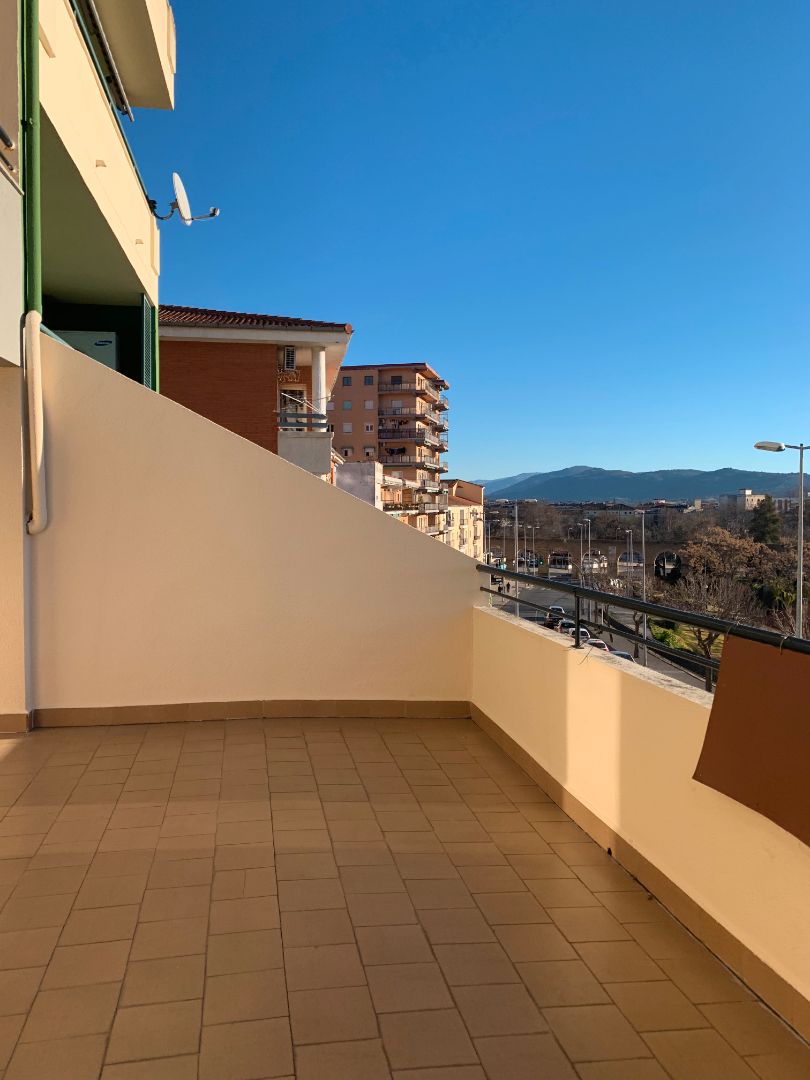 Exterior view of House or chalet for sale in Plasencia  with Air Conditioner, Heating and Terrace