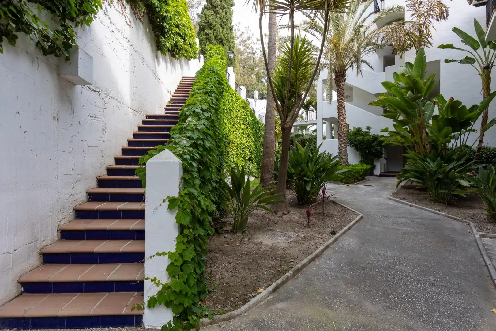 Exterior view of Flat for sale in Almuñécar  with Private garden, Terrace and Community pool