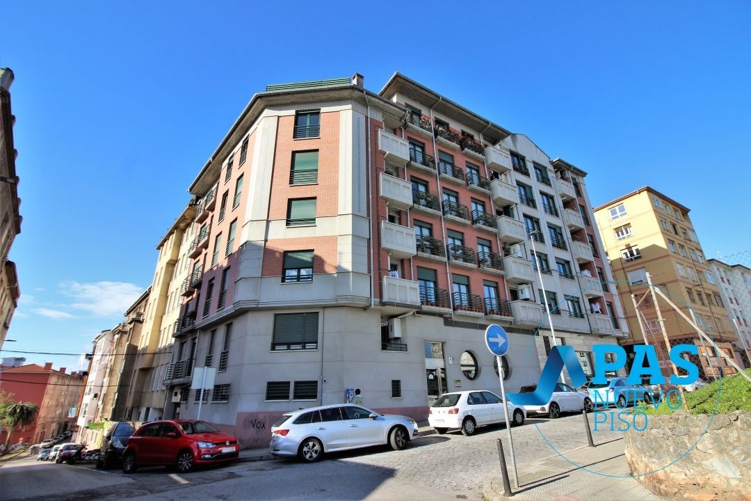 Vista exterior de Pis en venda en Santander amb Calefacció, Traster i Moblat