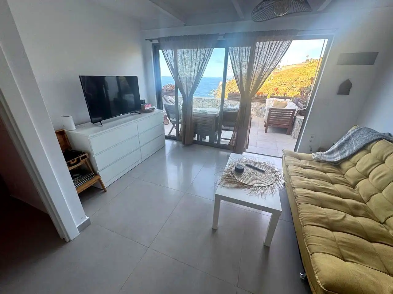 Living room of Flat for sale in Los Realejos  with Terrace and Furnished