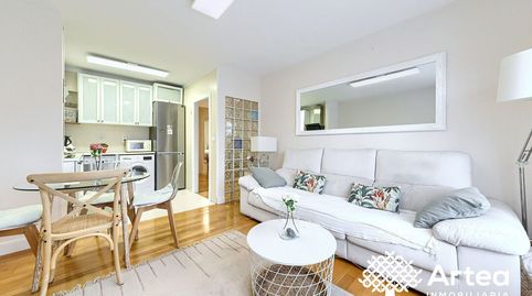 Foto 2 de Piso en venta en Calle Parroco Vicente Zabala, 16, Zorrotza, Bilbao