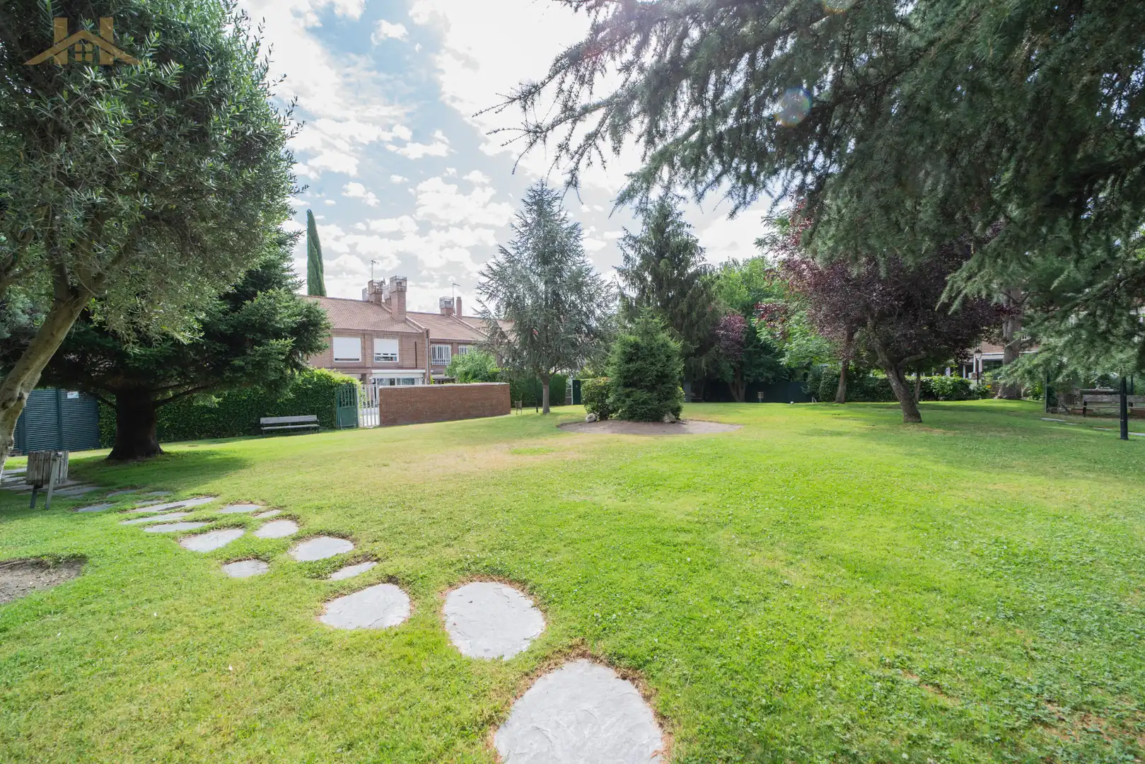 Casa adosada en venta en Las Rozas de Madrid con Aire acondicionado, Calefacción y Jardín privado
