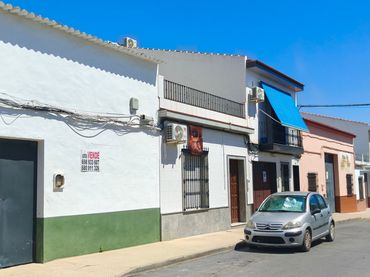 Business premises for sale in Calle los Carbajales 26