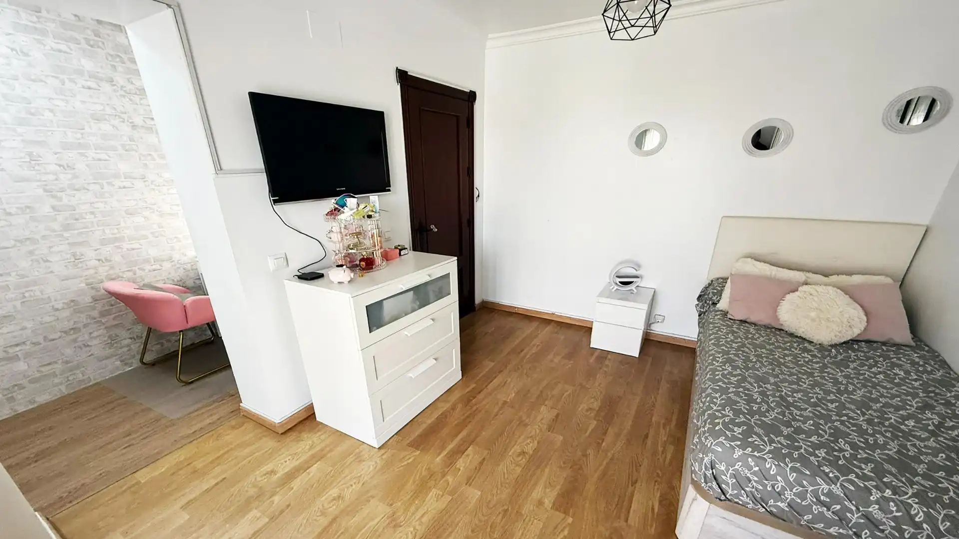 Dormitori de Casa o xalet en venda en Puerto Real amb Calefacció, Terrassa i Traster