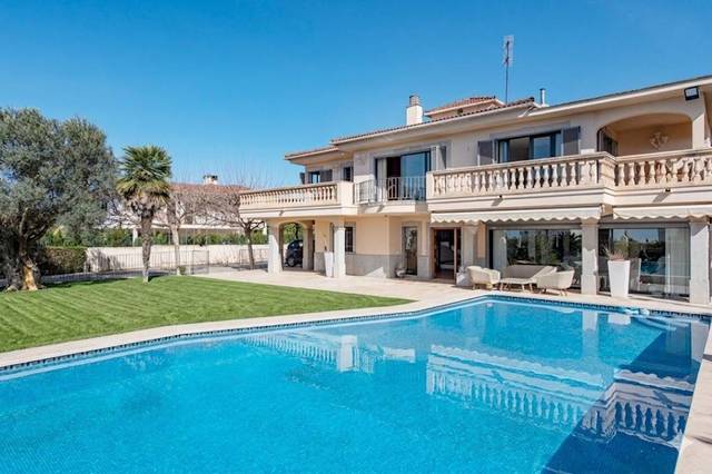 Casa-chalet en Venta en Sa Cabaneta