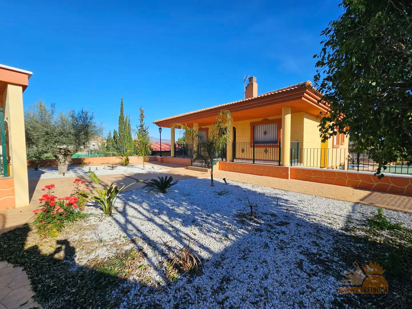Vista exterior de Casa o xalet de lloguer en Molina de Segura amb Aire condicionat, Calefacció i Jardí privat