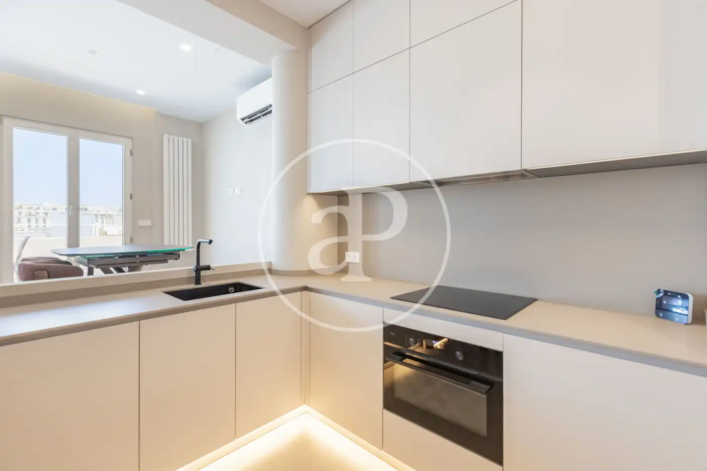 Kitchen of Flat for sale in Madrid  with Air Conditioner, Heating and Furnished