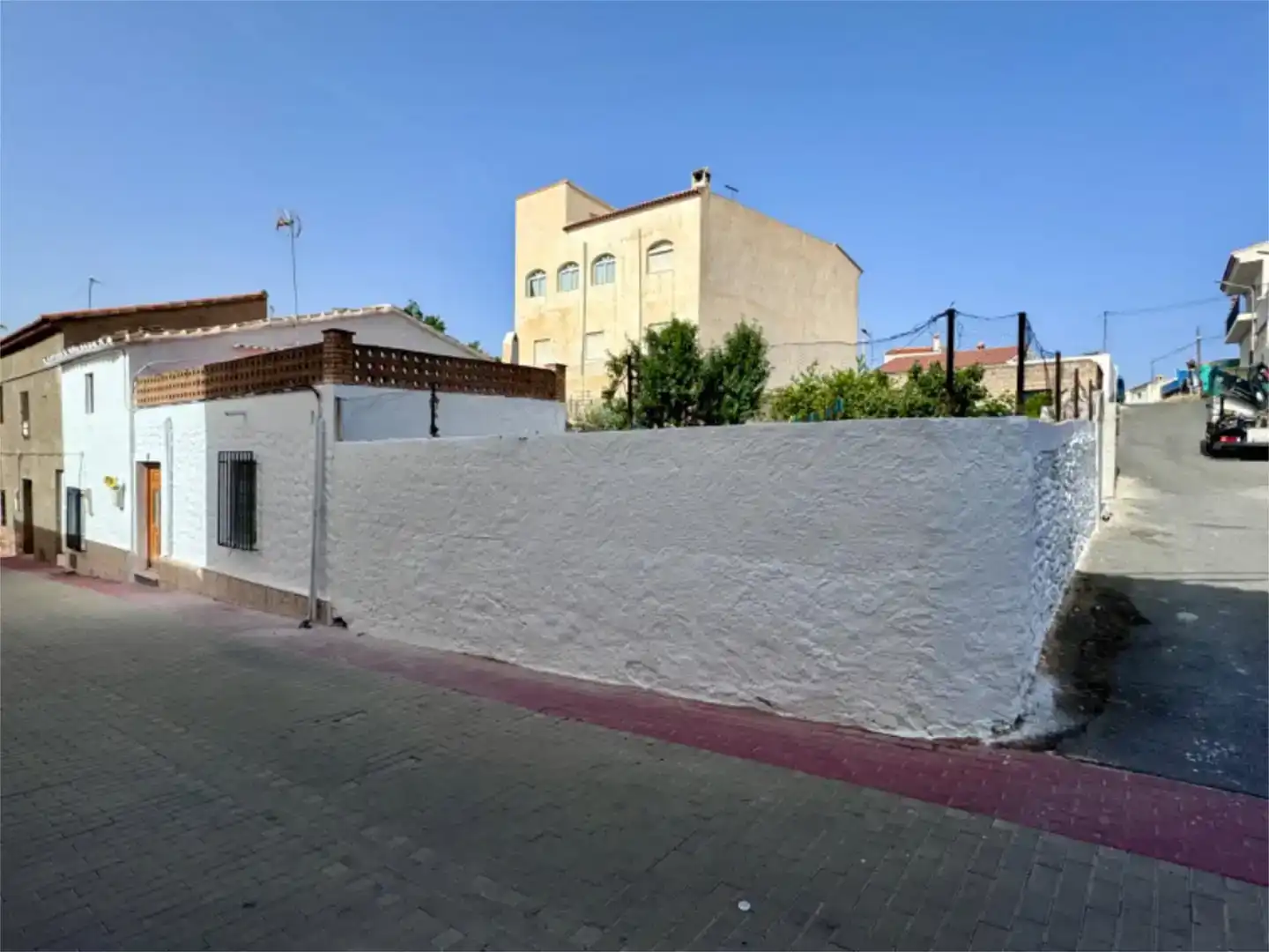 Vista exterior de Casa adosada en venda en Uleila del Campo amb Balcó
