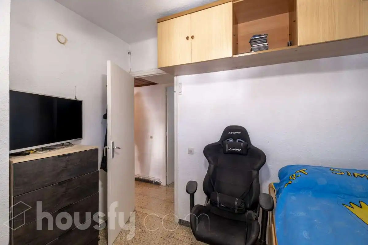 Schlafzimmer von Dachboden zum Verkauf in Barcelona mit Klimaanlage, Heizung und Terrasse