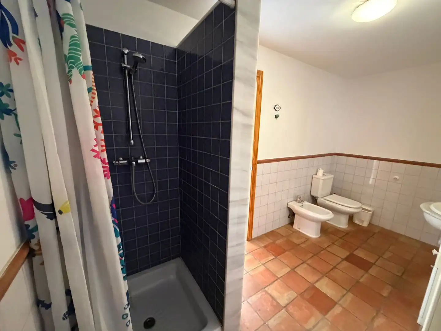 Bathroom of Flat for sale in Fuengirola  with Air Conditioner, Terrace and Community pool