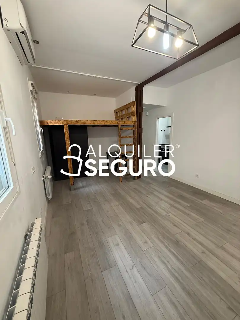 Habitación de Estudio de alquiler en Madrid con Aire acondicionado y Calefacción