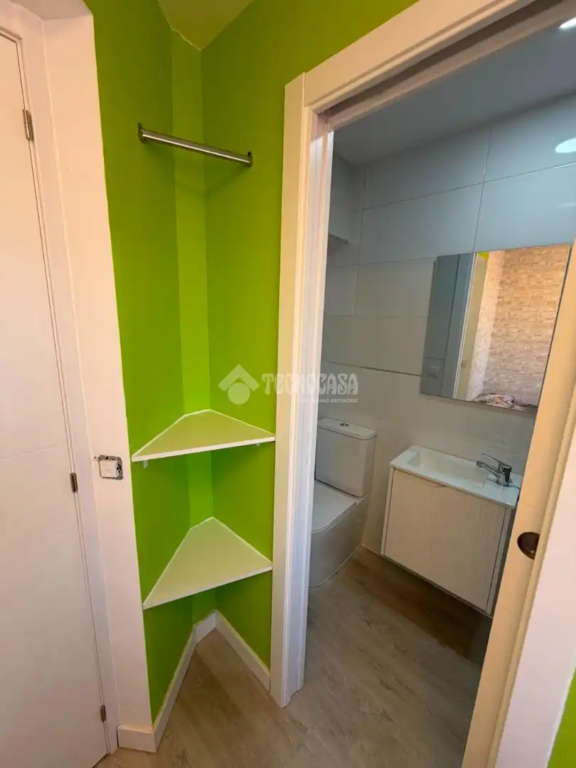Bathroom of Flat for rent in Getafe  with Air Conditioner, Heating and Furnished