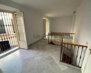 Duplex to rent in  Sevilla Capital  with Air Conditioner and Balcony