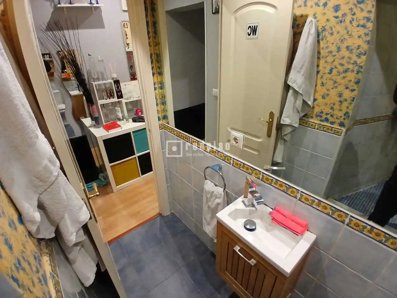 Bathroom of Flat for sale in Madrid  with Air Conditioner