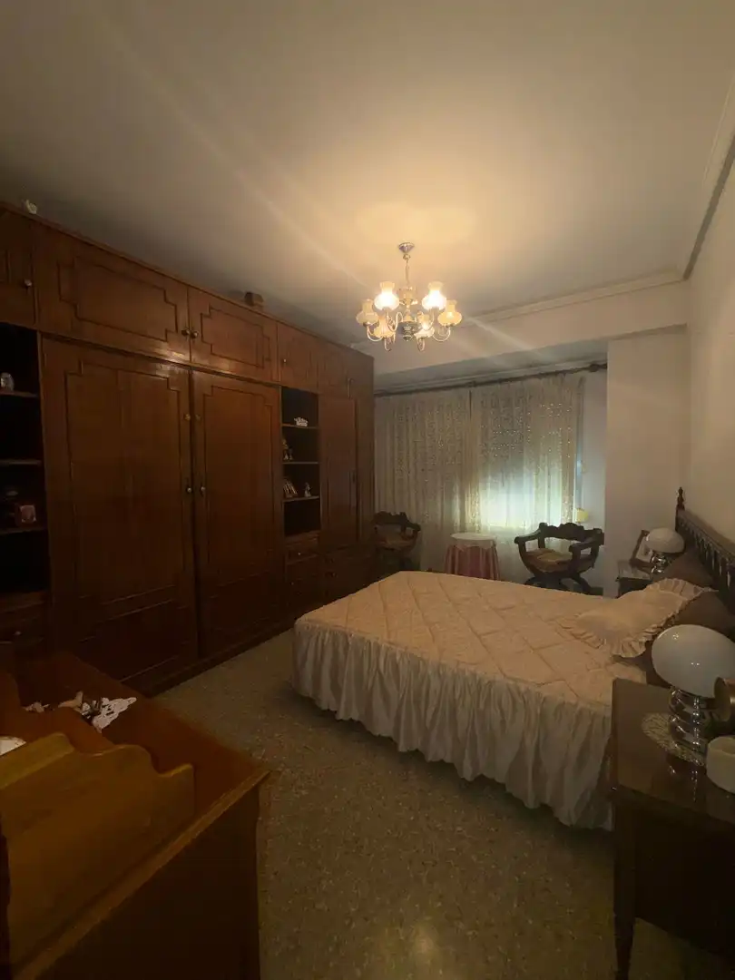 Dormitori de Apartament en venda en Torrent amb Terrassa i Moblat